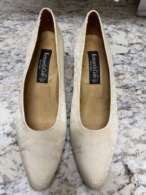 Kenneth Cole Cream Jacquard Women's Pointed Toe Flats 10